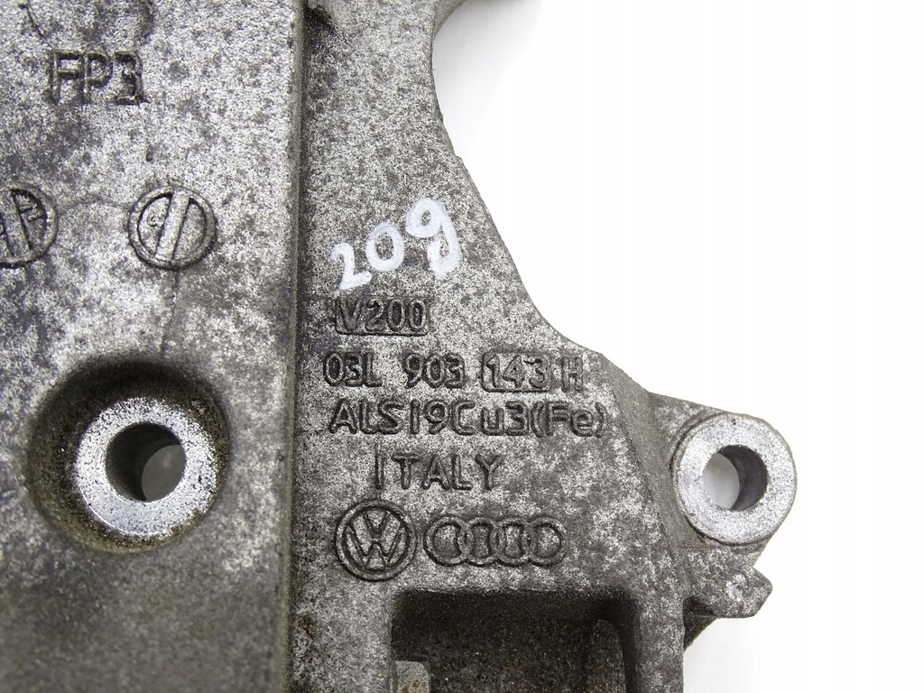 фото №11, Кронштейн основа генератора seat exeo 3r 2.0 tdi cag