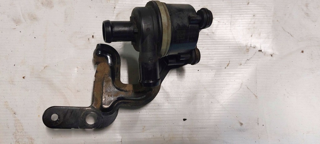 фото №1, Помпа wody audi a1 8x 1.6tdi