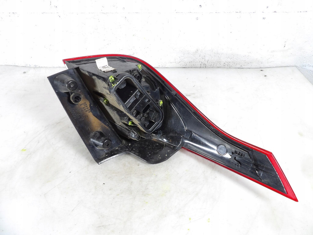 Opel crossland x лампа задняя правая 39137530 Цена