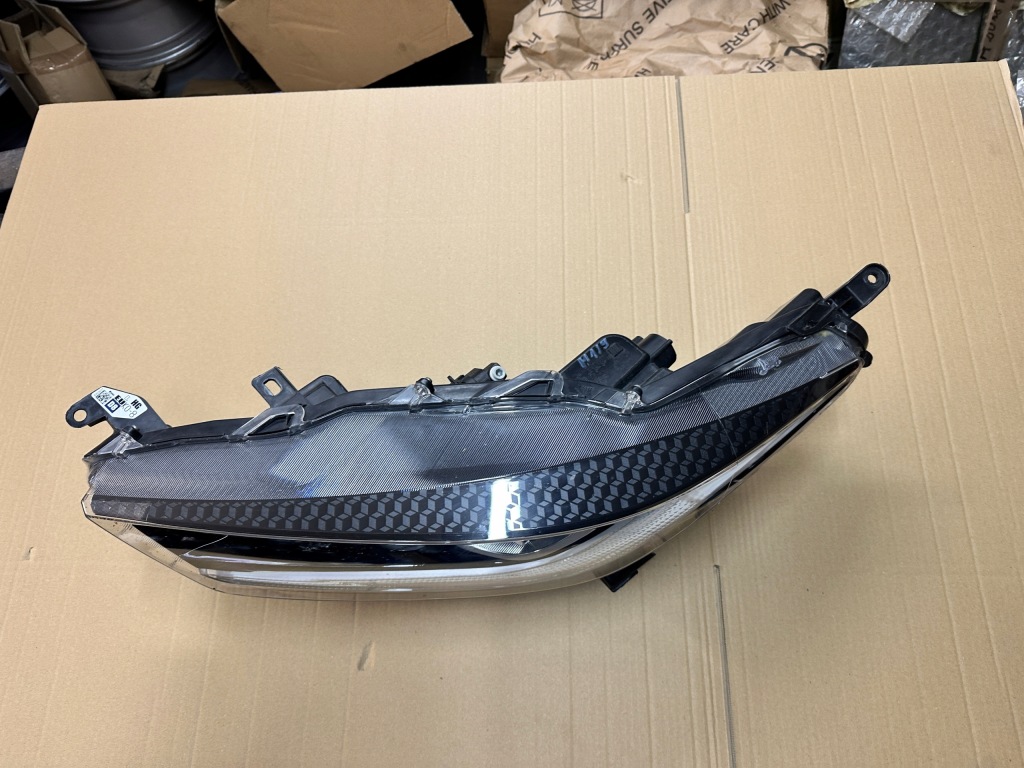 фото №3, Лампа full led toyota yaris iv mazda 2 k0-8 левая