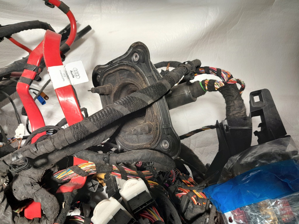 фото №16, Audi a4 b9 жгут электропроводка салона 2.0 tfsi