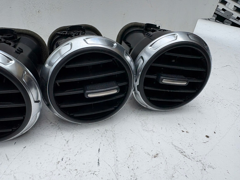 фото №7, Audi tt 8j 06-14 решётка обдув 8j0820901d tts ttrs