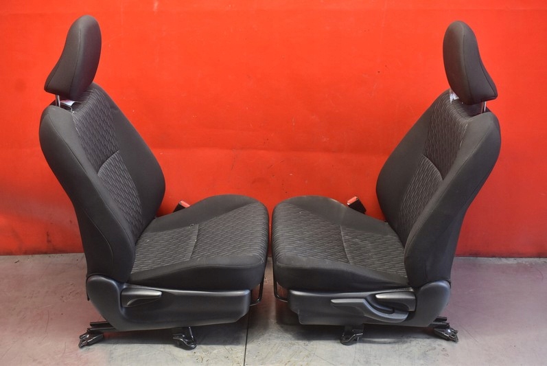 фото №14, Сидіння сидіння комплект обшивка обшивки eu toyota yaris 3 iii 5d 10-14