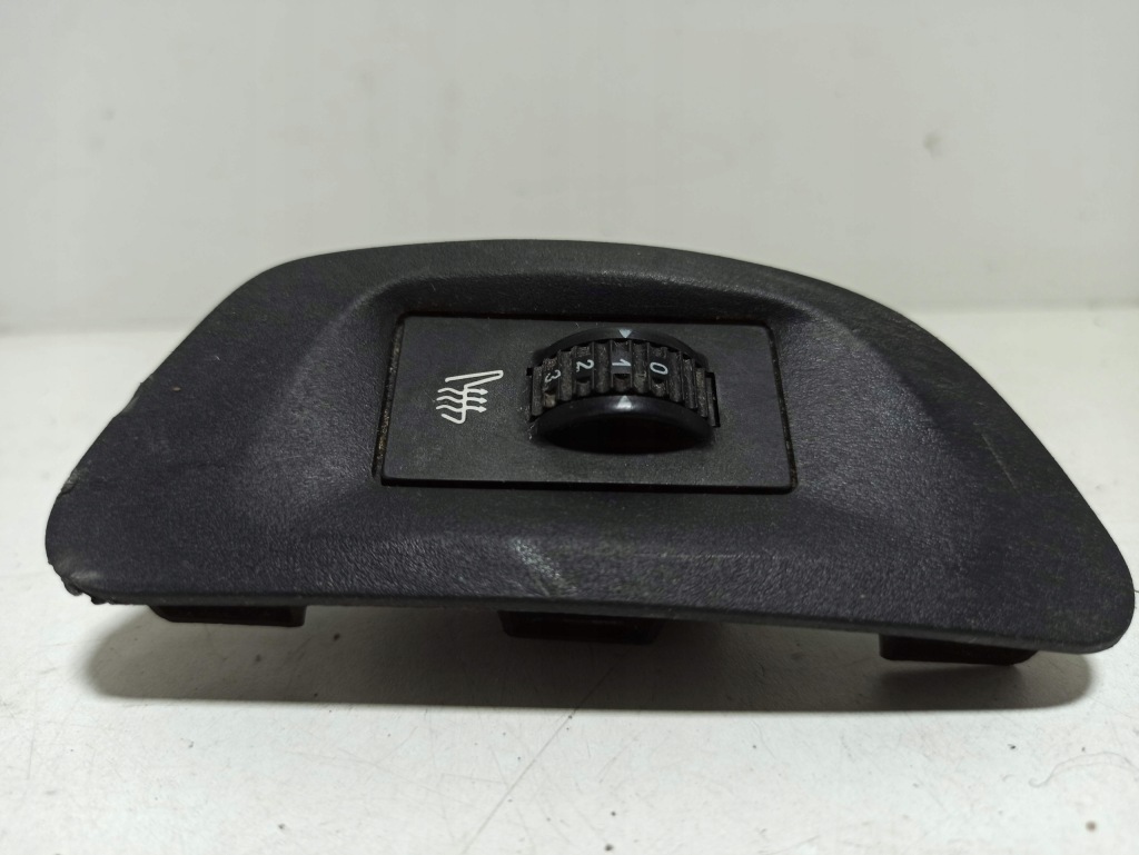 фото №1, Переключатель подогрев сиденье peugeot 407