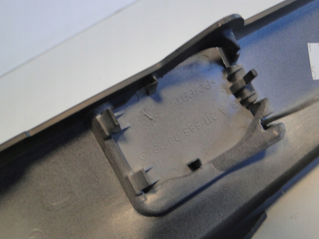 Mercedes e klasa 211 w211 молдинг бампера правая с Разборки