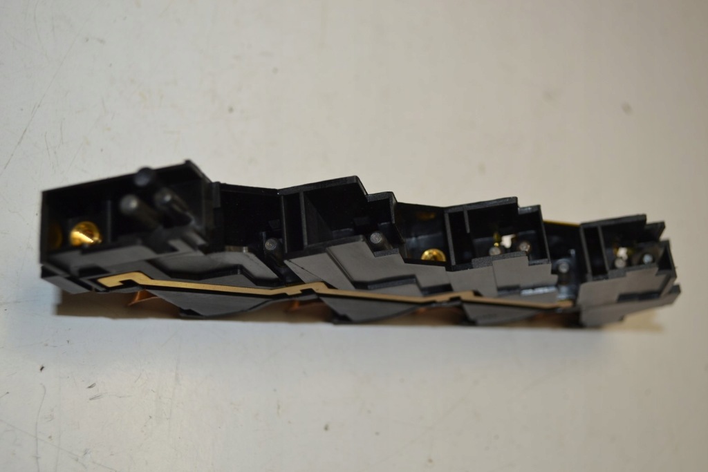 фото №5, Mercedes w124 коробка запобіжників роз'єм