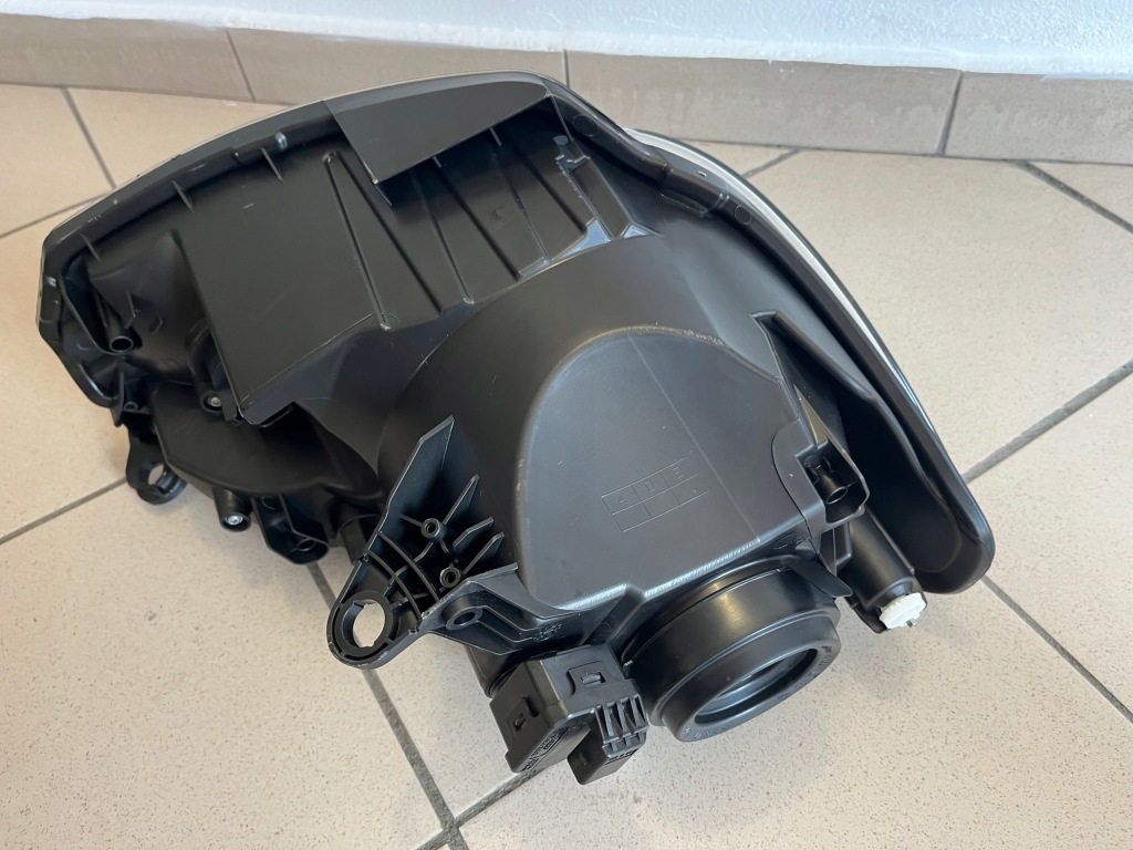 фото №13, Volkswagen vw up 1s0 11- лампа передняя перед левая