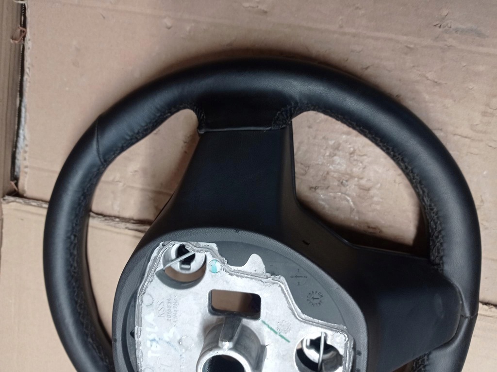 фото №9, Повітропровід tesla model 3