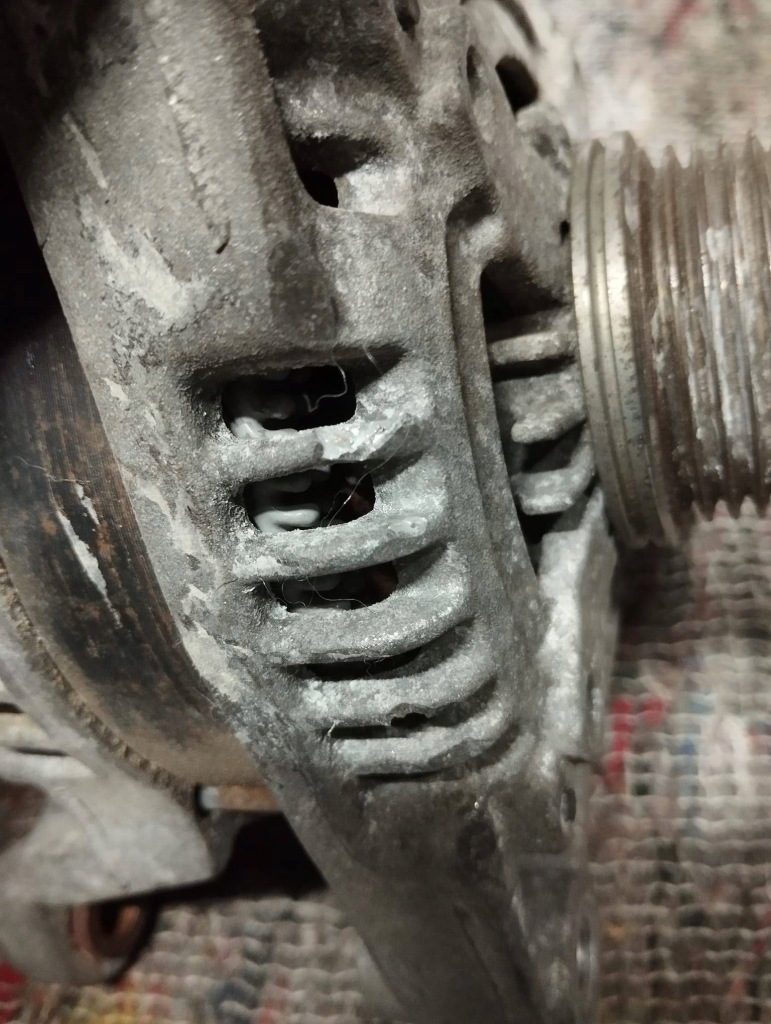 Генератор opel corsa e 1.2 1.4 13585666b Київ