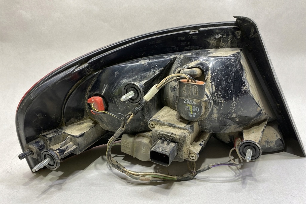 фото №9, Лампа правая задняя chrysler sebring jr 58622e 2.7l бензиновый 149kw 2001