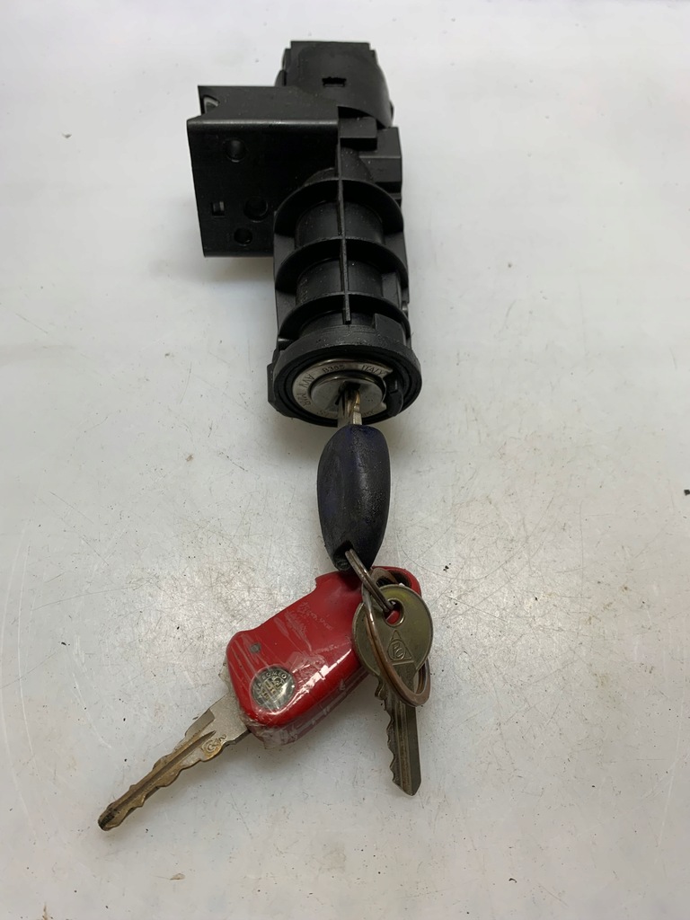 фото №1, Замок зажигания с ключ fca 0.5521