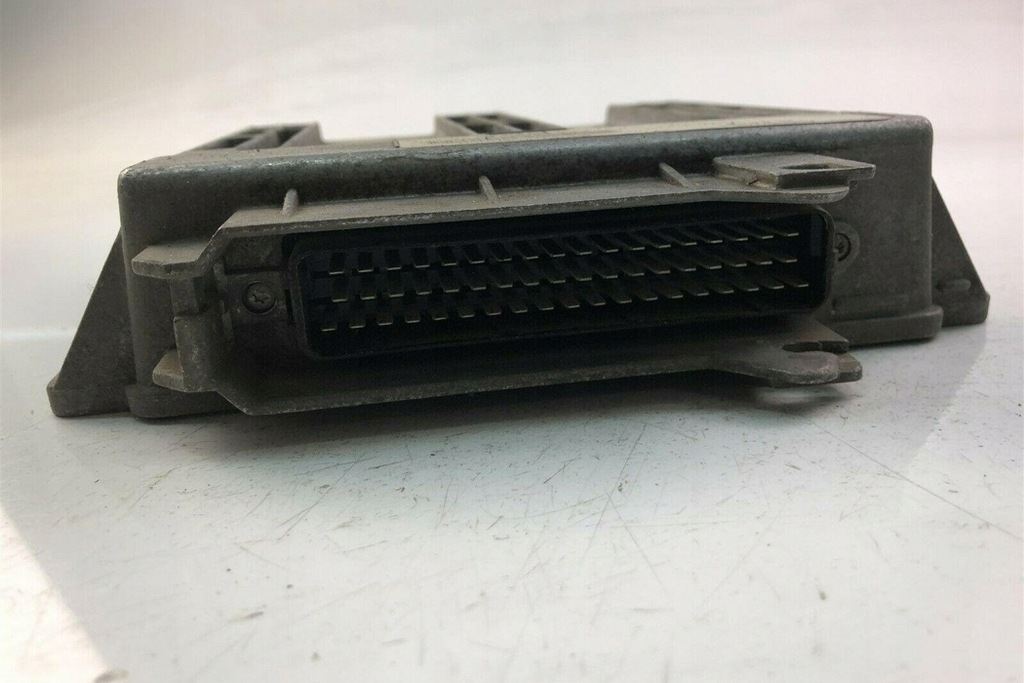 фото №1, Бортовой компьютер двигателя peugeot 406 8b 9636006880 2002