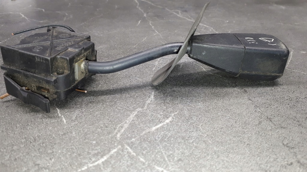 фото №2, Перемикач двірник bmw e34