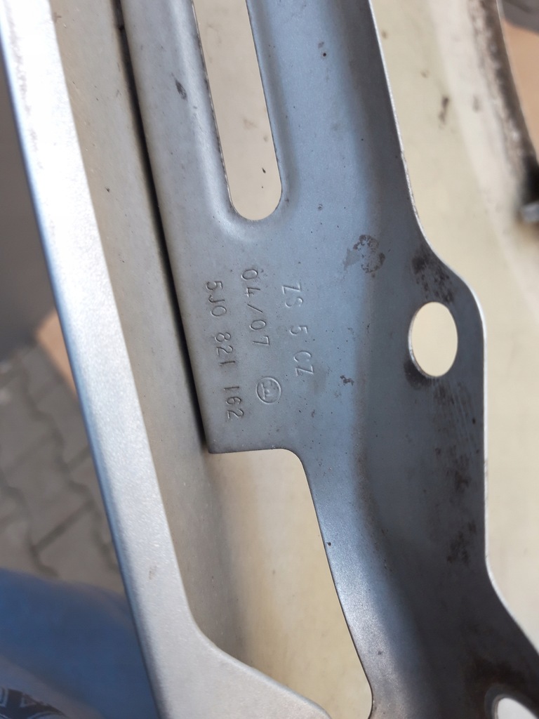 фото №8, Крыло правый skoda fabia ii roomster серебристый 9102