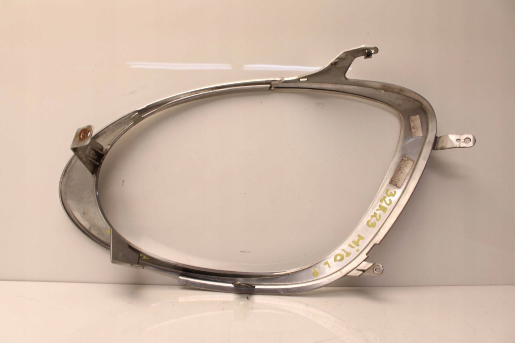 Рамка корпус лампы панель фары alfa romeo mito левый перед 156084179 Цена