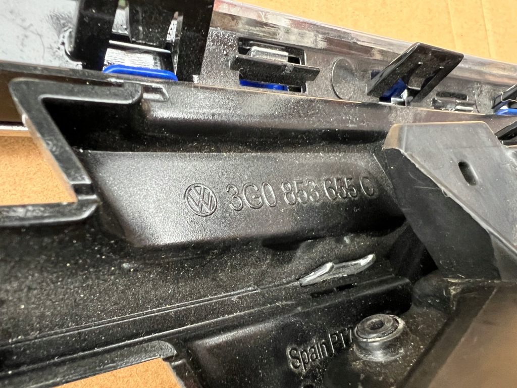 фото №12, Решітка радіатора решітка радіатора бампера vw passat b8 gte 3ge853651c кришка заряджання