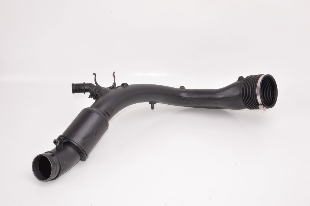 фото №1, Porsche 911 991 труба воздухозаборник интеркулер 99111002472