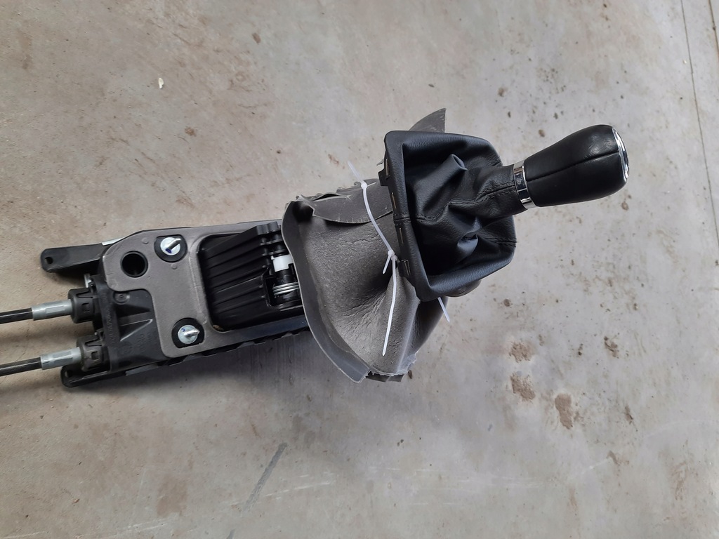 фото №6, Skoda karoq 1.0 тросы выборщик домкрат чехол