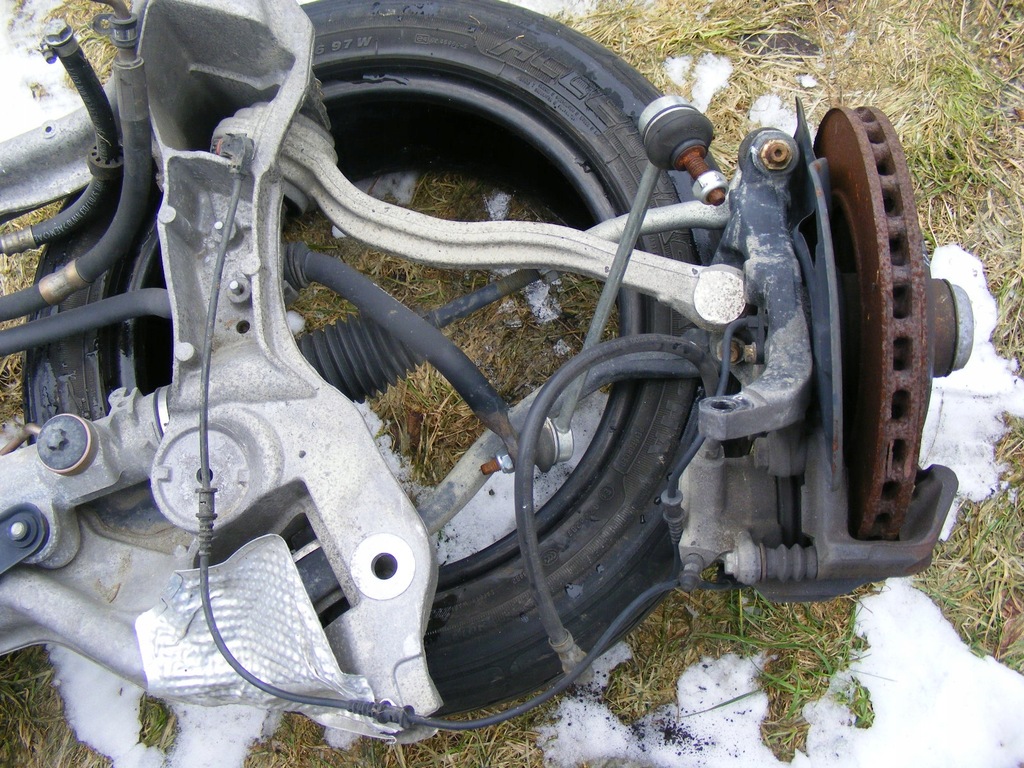 фото №9, Mercedes w203 c220 ступиця передня поворотний кулак ліва