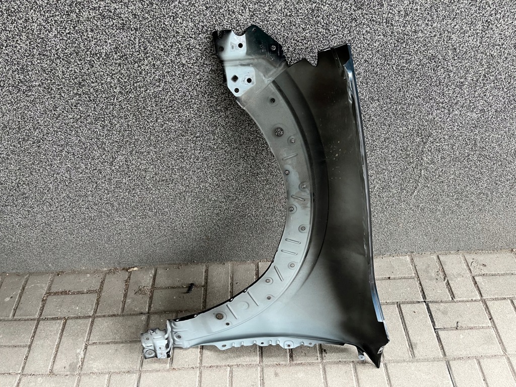 Купити Крило правий передній mazda cx30 cx-30