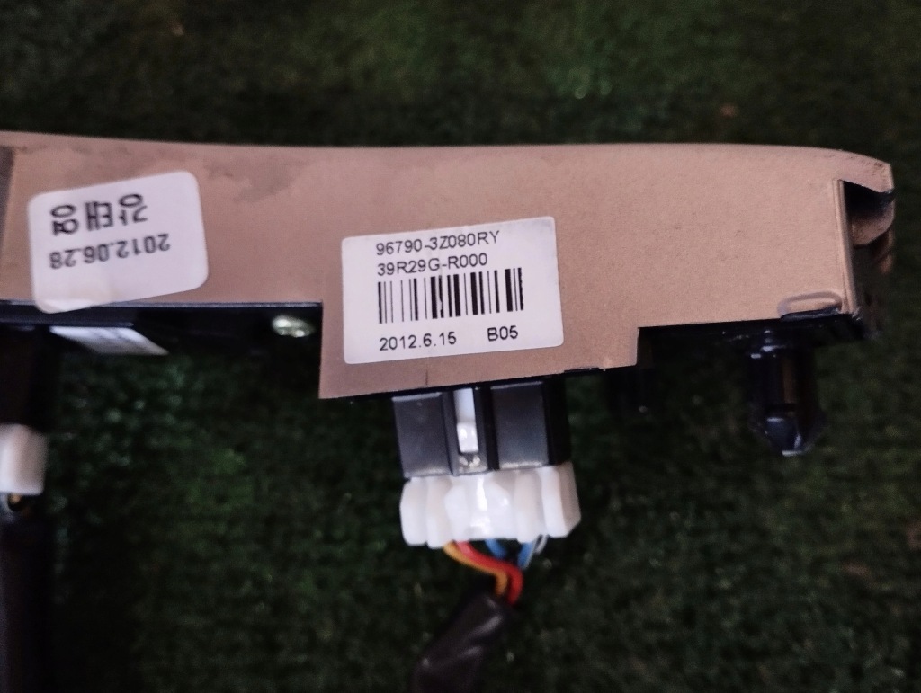 фото №8, Кнопки багатофункціональний керма 39r29g-r000 hyundai i40 96790-3z080ry 39r