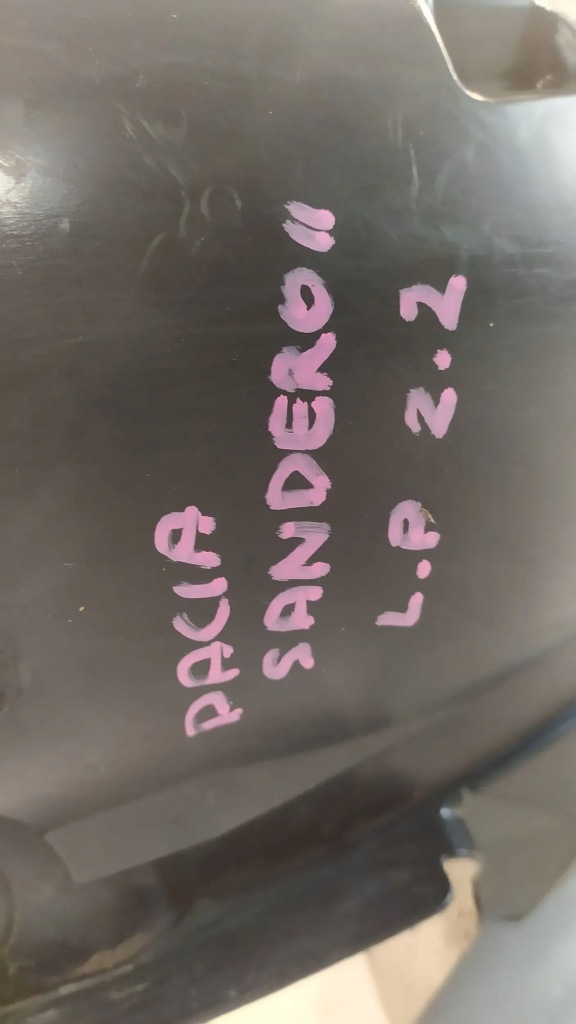 фото №2, Підкрилок лівий перед dacia sandero ii