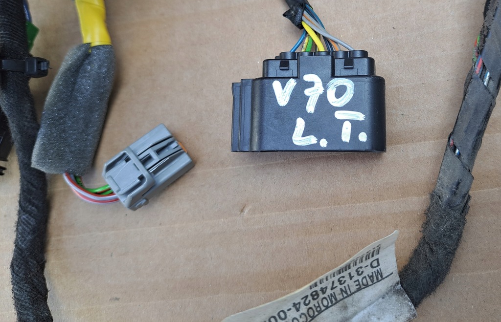 фото №5, Volvo v70 2015r. 2.0 d автоматическая коробка передач жгут трубопровод дверь левый задняя 31374824