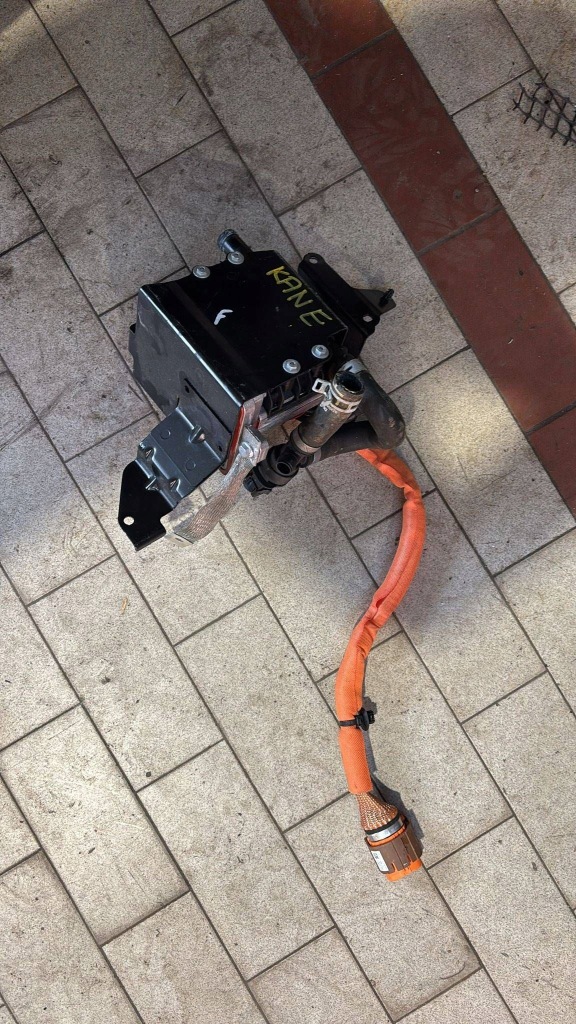 Купити Модуль блок керування заряджання renault kangoo iii iv електрик 271430028r