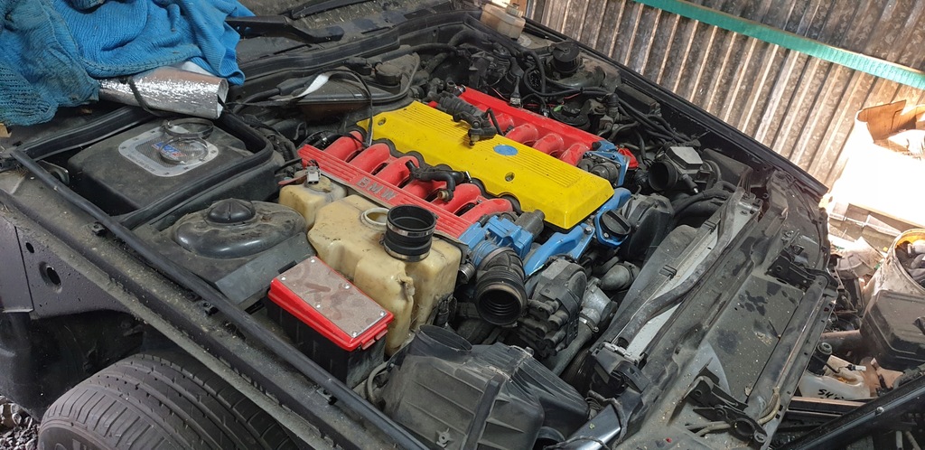 фото №8, Bmw 8 e31 850 5,0 v12 89- дросельна заслінка