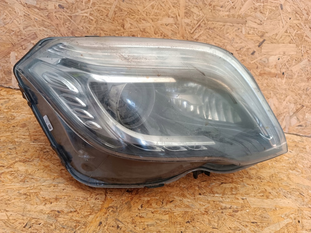 Фара правая  перед фара европа  a2048200839 mercedes glk w204 led в Украине