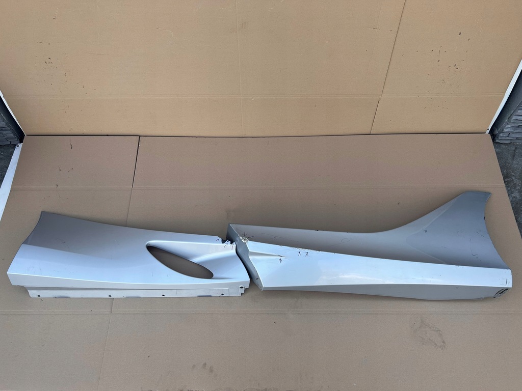 фото №1, Mclaren 720s молдинг поріг права поріг правий