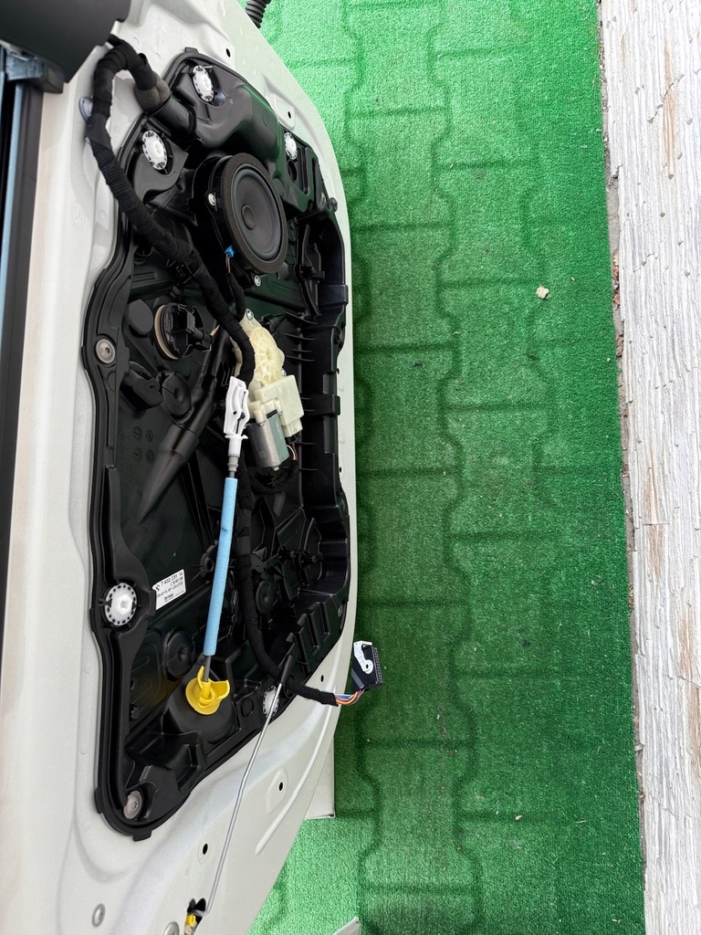 фото №13, Дверь bmw 3 g20 m3 g80 a300 alpinweiss