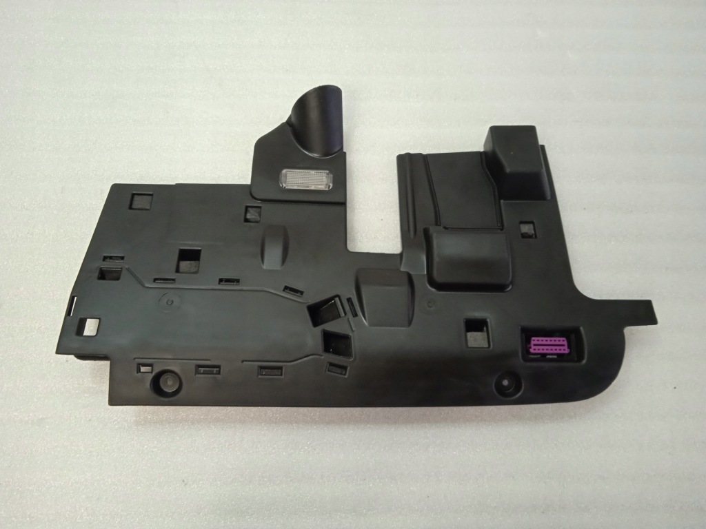 фото №1, Audi q7 4l1 05- защита pod панель консоли левая