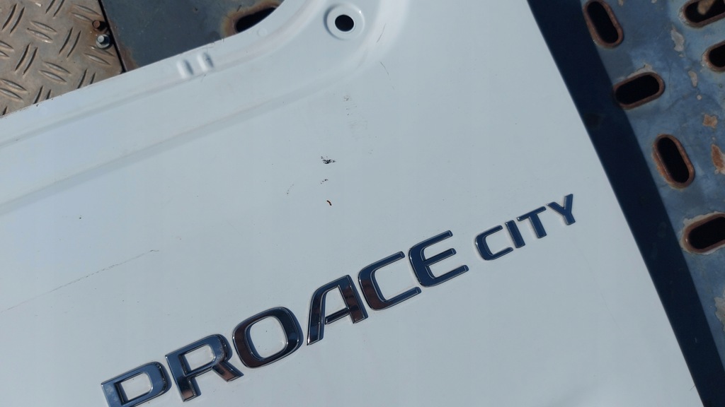 фото №12, Крышка багажника багажника задняя задняя toyota proace city berlingo iv