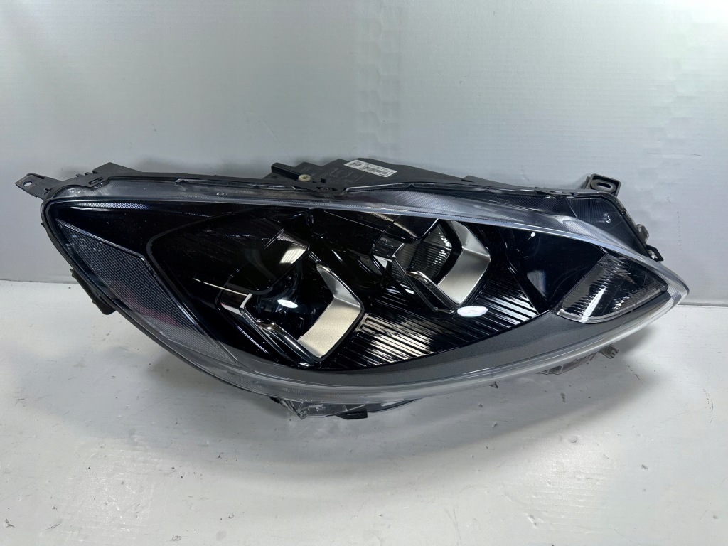 Kuga mk3 фара правый  левая led lv4b-13e015-ca lv4b-13e014-ca Киев