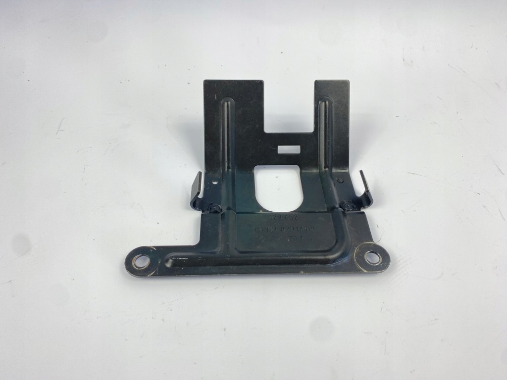 Защита кронштейн кронштейн третьего свет стоп mercedes w124 1248201409 Недорого