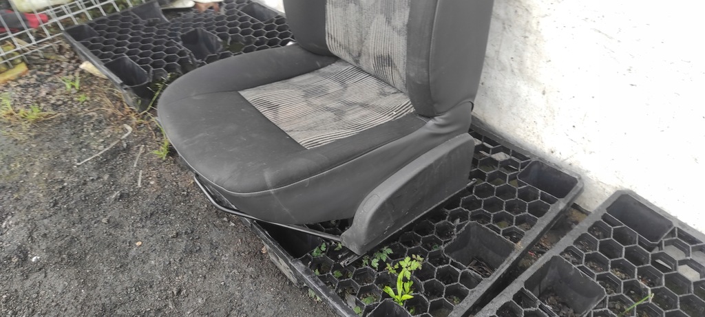 фото №6, Сиденье левый правый euro заднее сиденье задняя ремни dacia sandero i 08- poznań