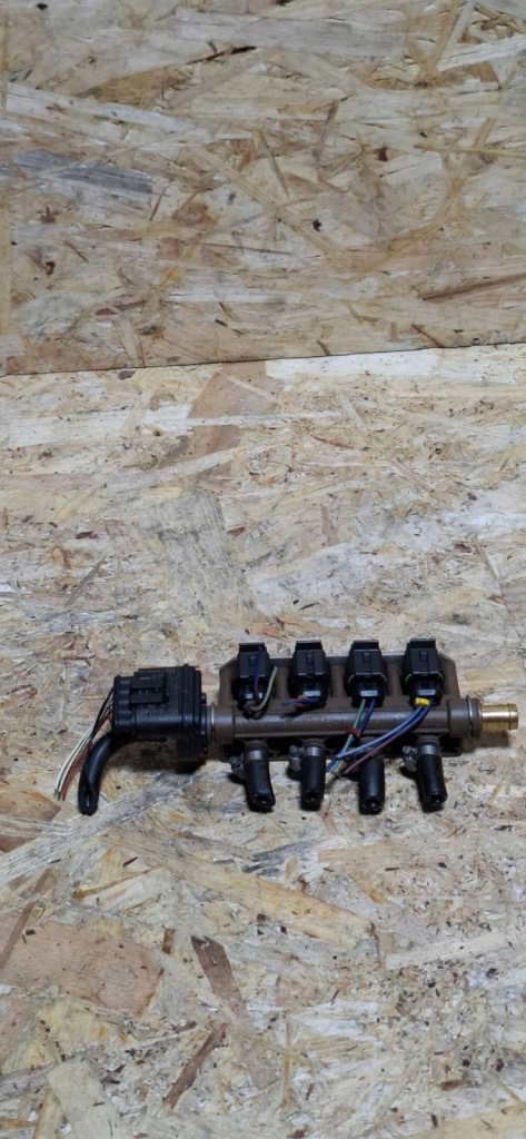 Ac молдинг впрыскная газа lpg 110r-007065 в Украине