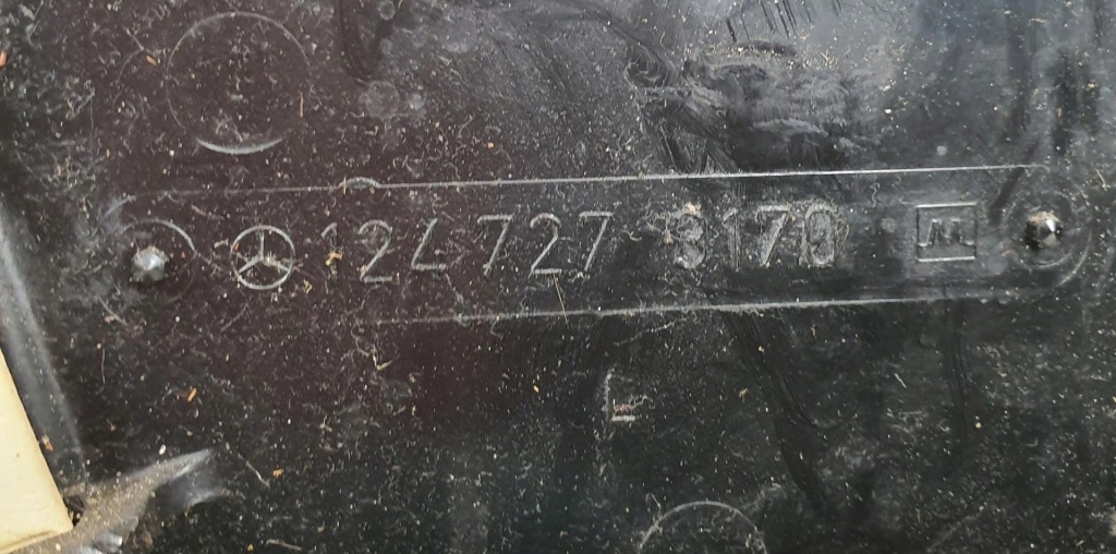 Оббивка карта дверей ліве mercedes w124 купе Київ