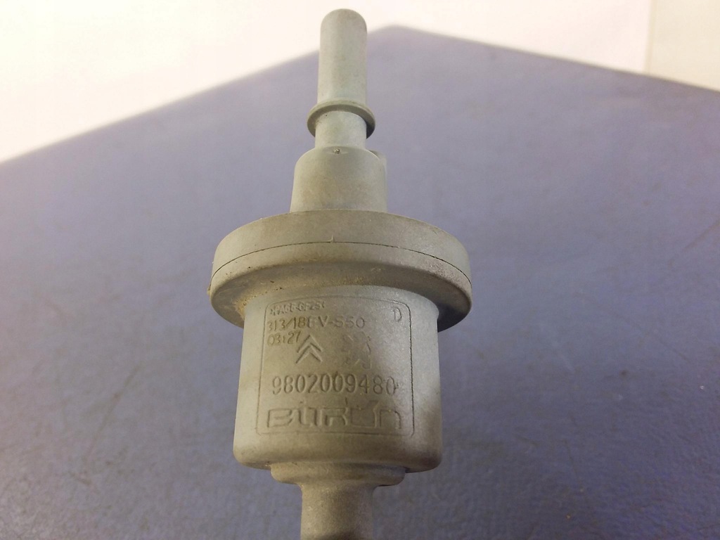 фото №4, Peugeot 2008 1,2 vti клапан датчик вакууму