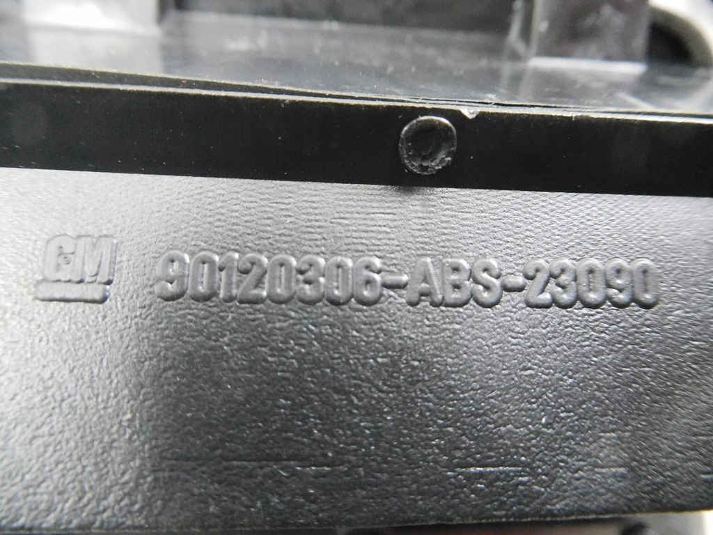 фото №6, Задняя решётка вентиляционная opel corsa 90120306