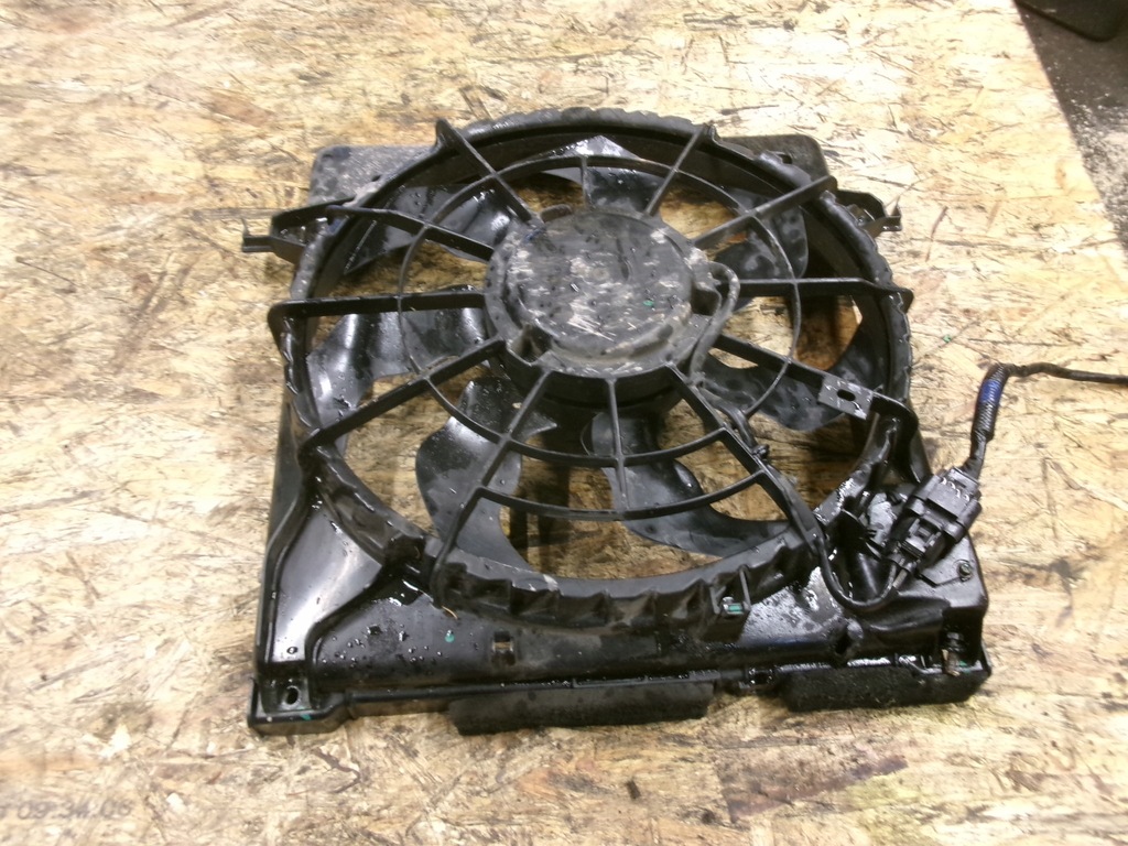 фото №1, Hyundai i30 i вентилятор радиатора 1.6 crdi