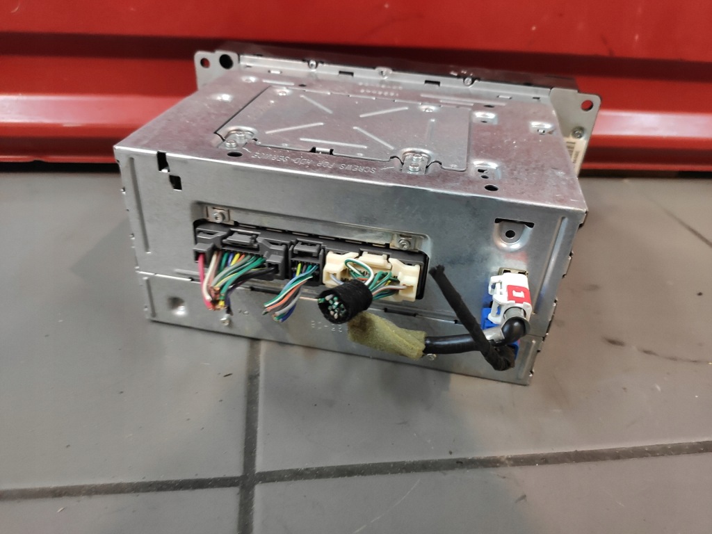 Jeep grand cherokee wk рестайлінг  радіо навігація радіопрогравач 05064741ac в Україні