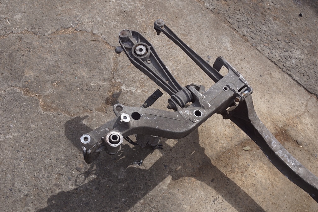 фото №8, Балка підрамник підвіска задня porsche 911 996