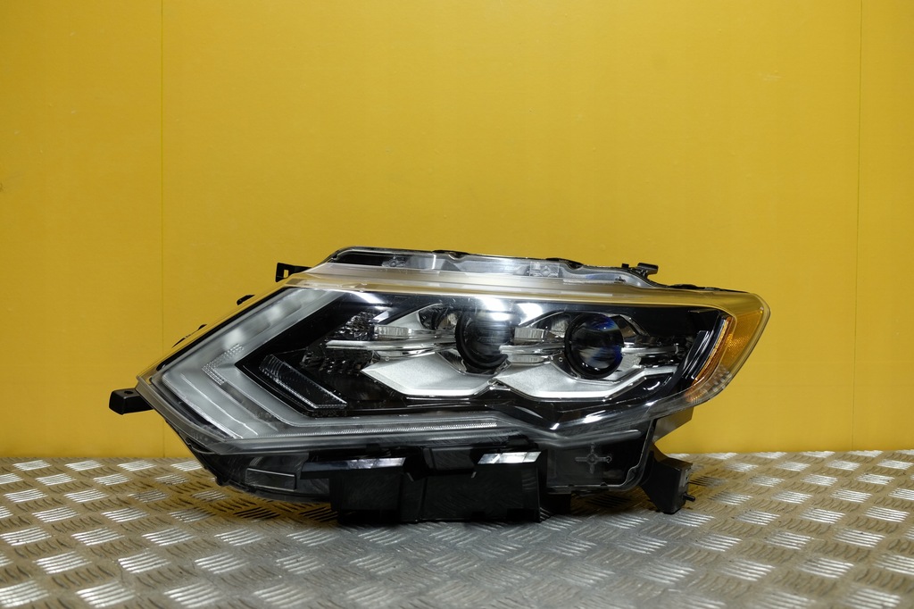 фото №1, Nissan x-trail t32 rogue lift 2018- фара лампа full led левая usa