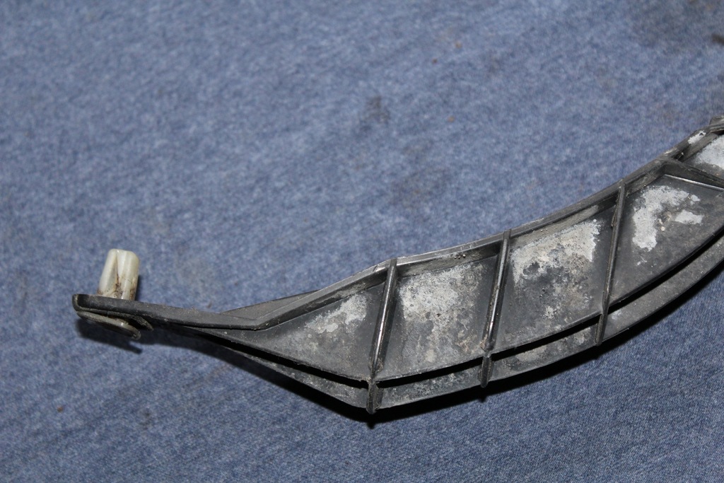 фото №12, Напрямна бампера правий lub лівий задня corolla e12 kombi