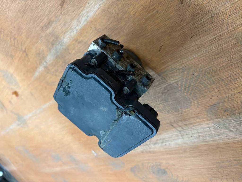 фото №1, Насос abs berlingo iii 9814554480