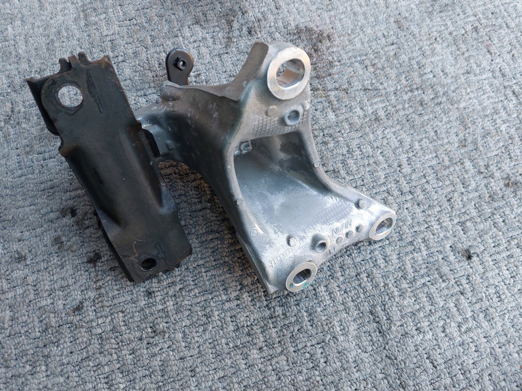 фото №4, Кронштейн подушка коробки передач honda jazz iv бензин 18r