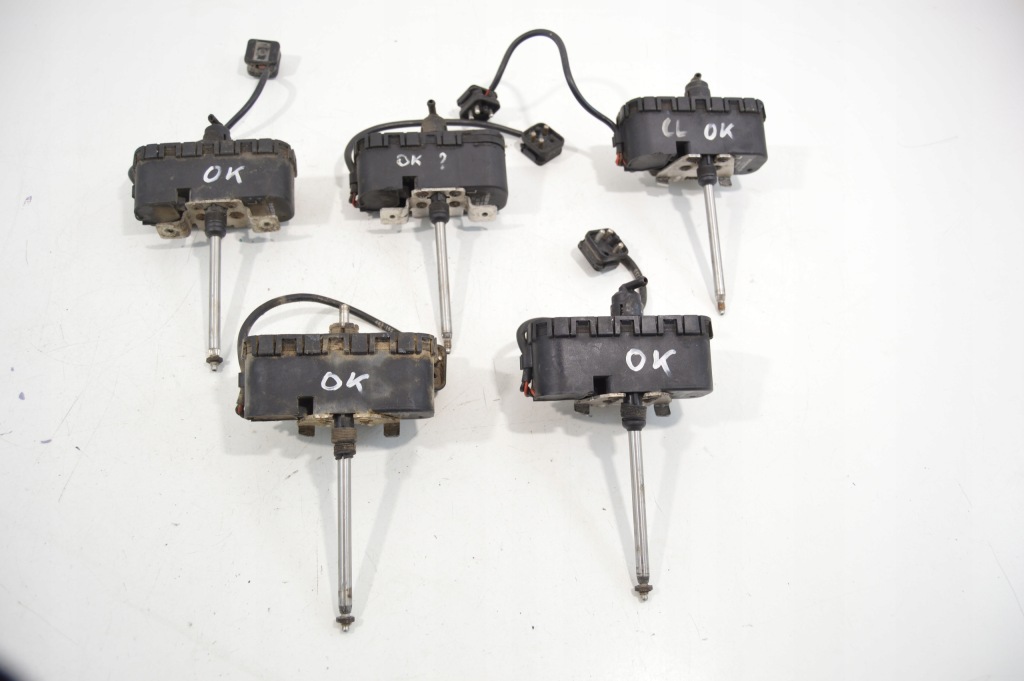 Моторчик двірники лампи лівий mercedes w140 s klasa cl купе 1408201342 Оригінал