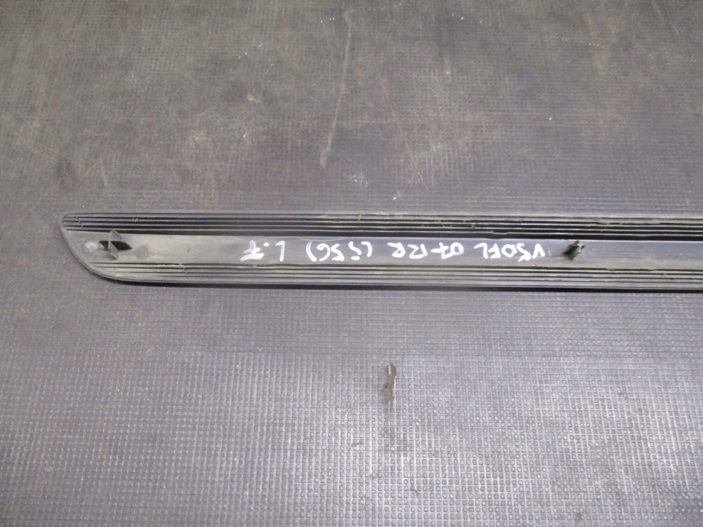 Молдинг двері лівий задній 39987038 volvo v50 i 07-12r. Недорого